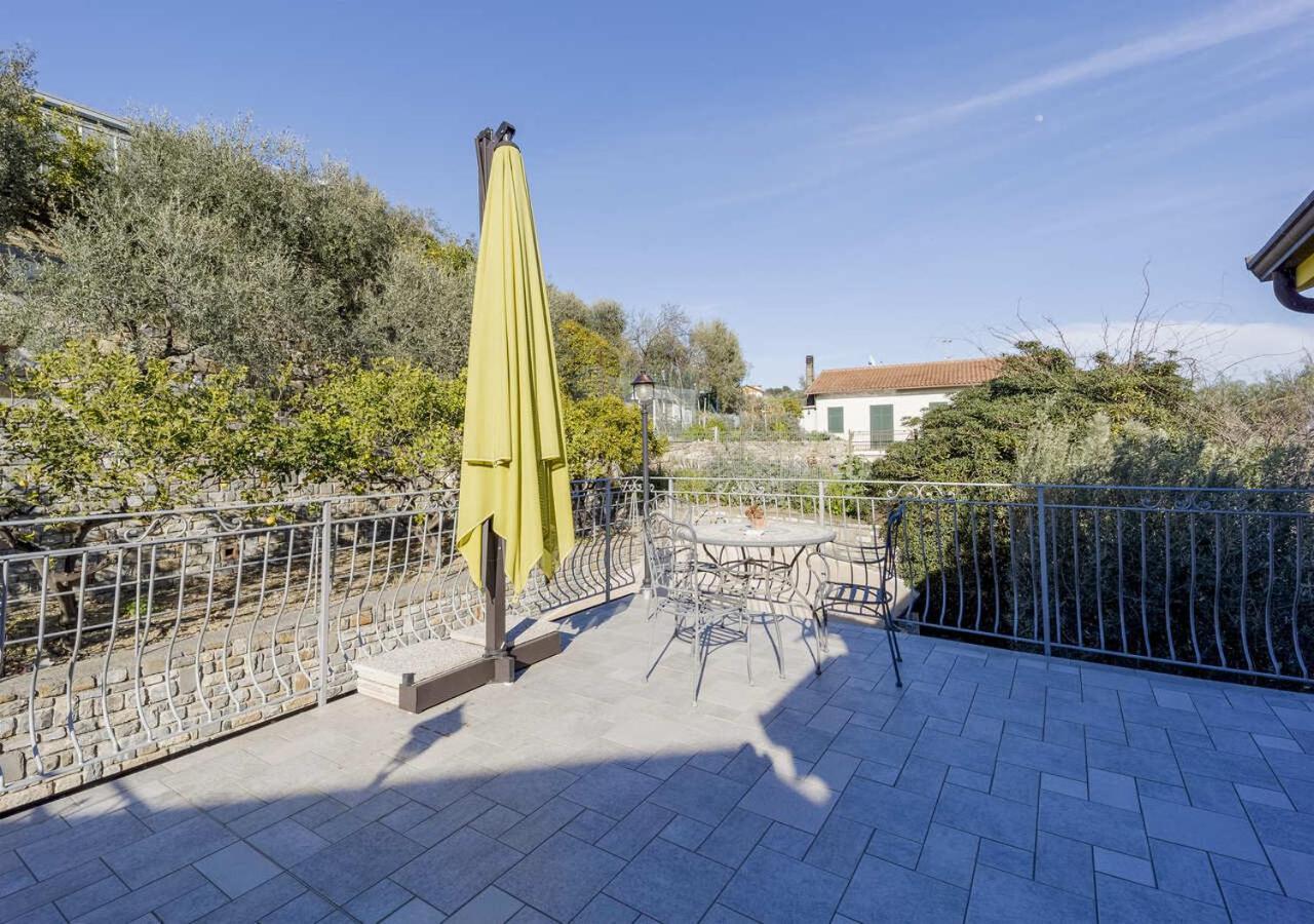 Agriturismo Le Girandole Diano Marina Buitenkant foto